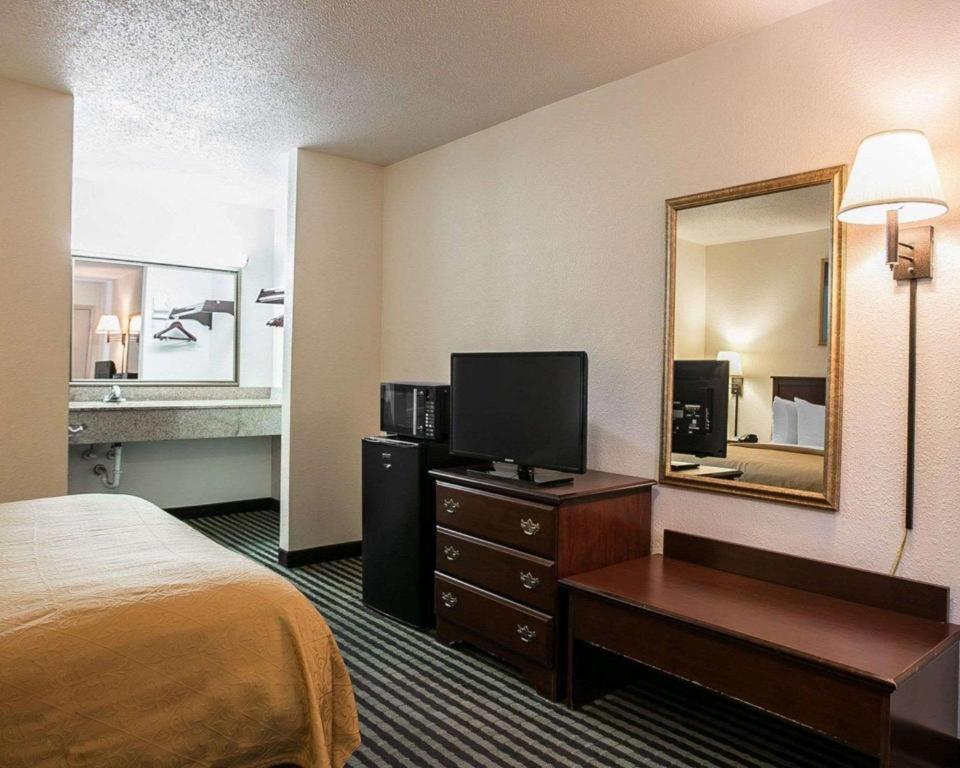 Quality Inn Columbia Airport West Columbia Eksteriør bilde